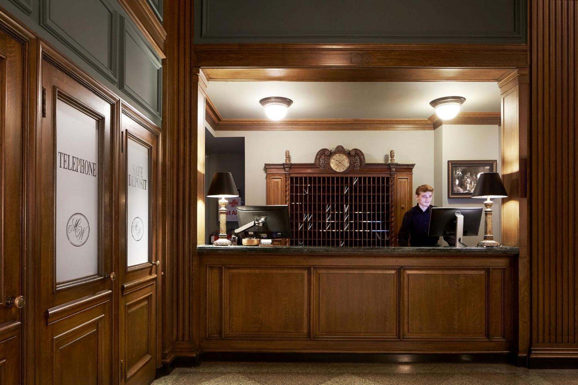 Marcus Whitman And Conference Center Hotel