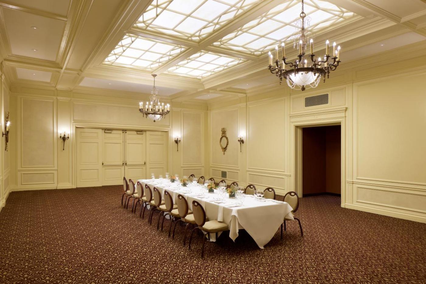 Hotel Marcus Whitman And Conference Center